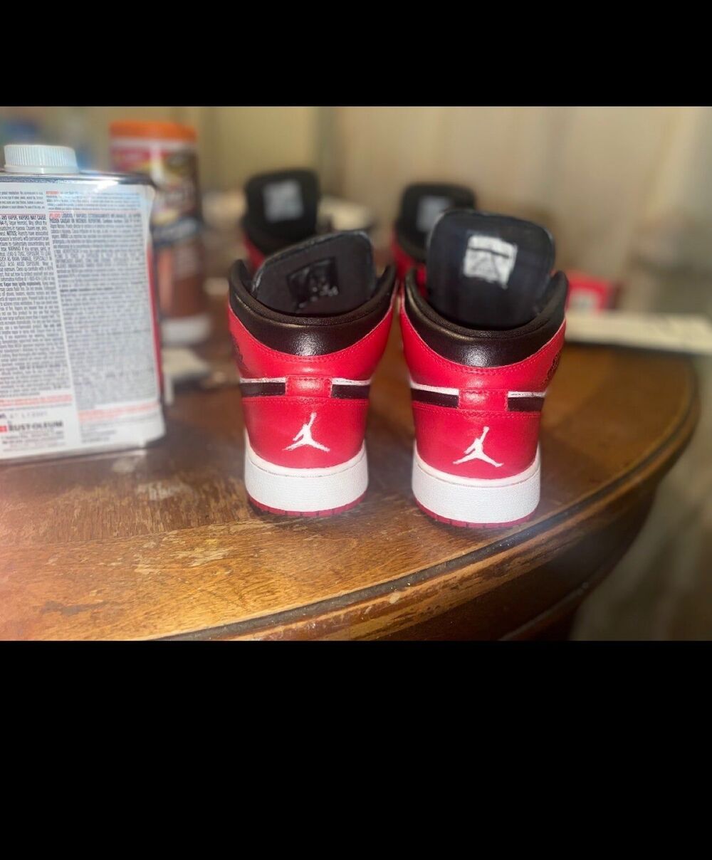 Air Jordan 1 old love new love